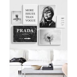 Комплект постеров в рамках "Vogue"