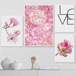 Комплект постеров в рамках "Love"