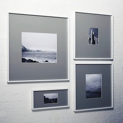 Комплект дерев'яних рамок "Society" колір на вибір