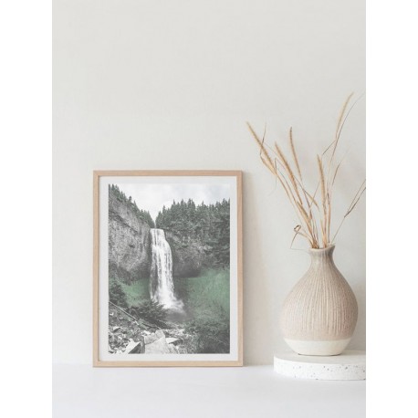 Постер в рамке "Waterfall"