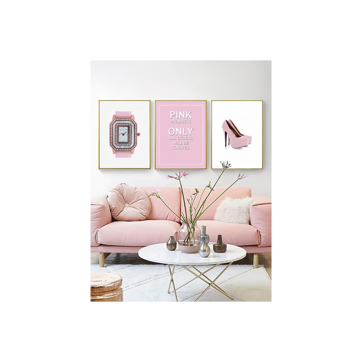 Комплект постеров в рамках "Only pink"