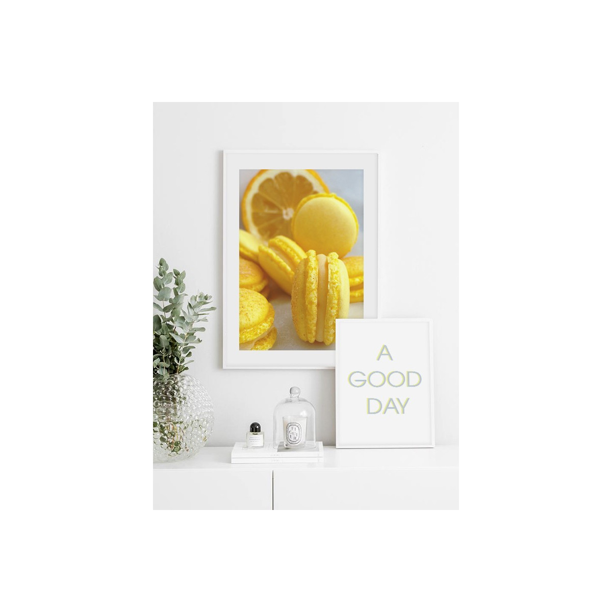 Комплект постеров в рамках "A good day"