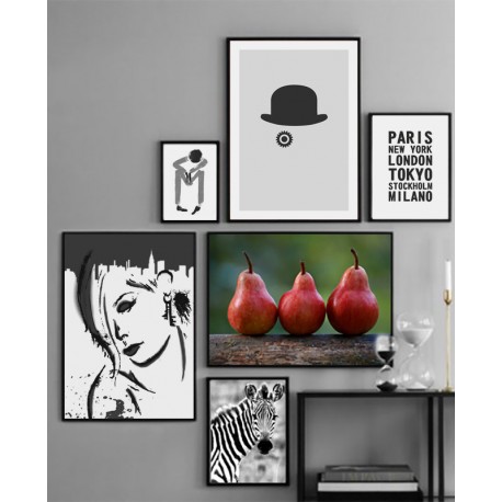 Комплект постеров в рамках "Red pears"